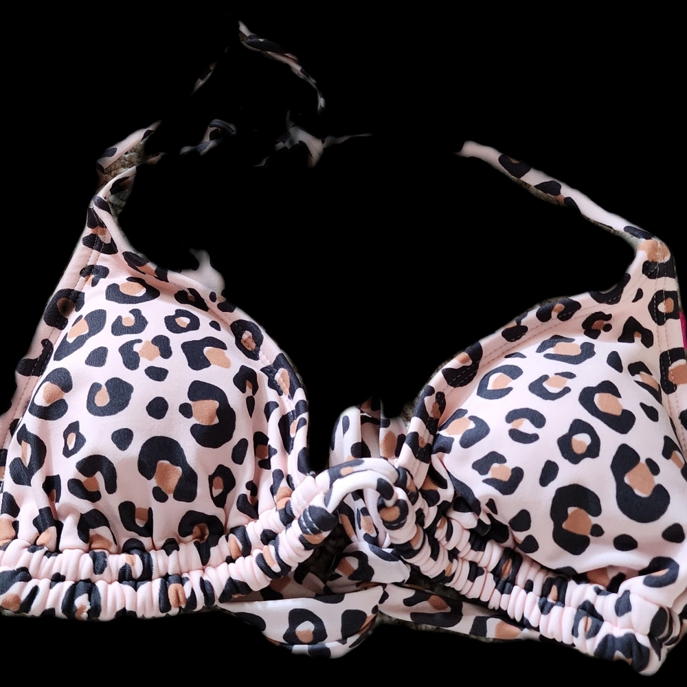 BNWT Target xhilaration leopard bikini top sz xs